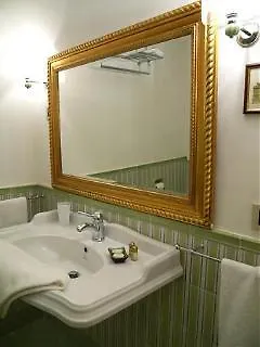 Residenza Lucina Rome