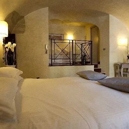 Hotel Residenza Lucina 2*